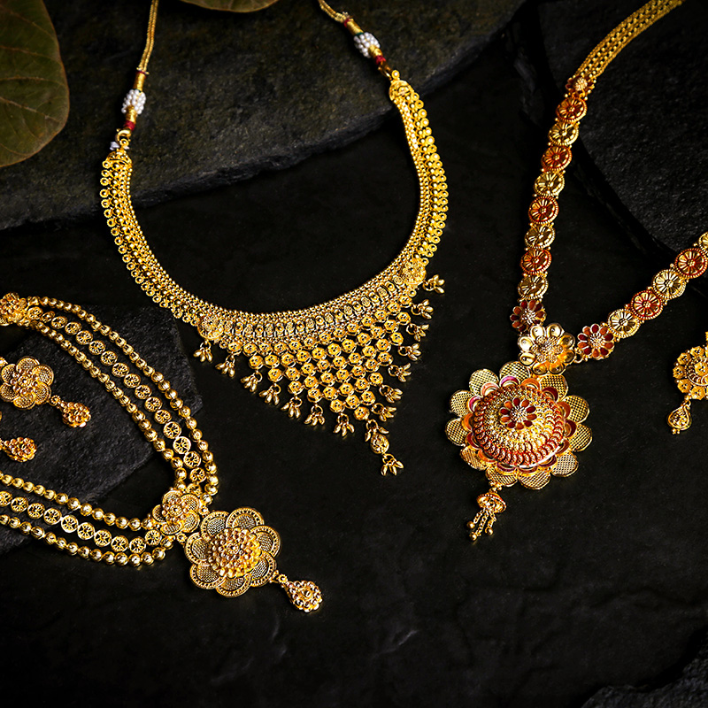 Know Cleaning Hacks For Jewelry, Belts, And Bags